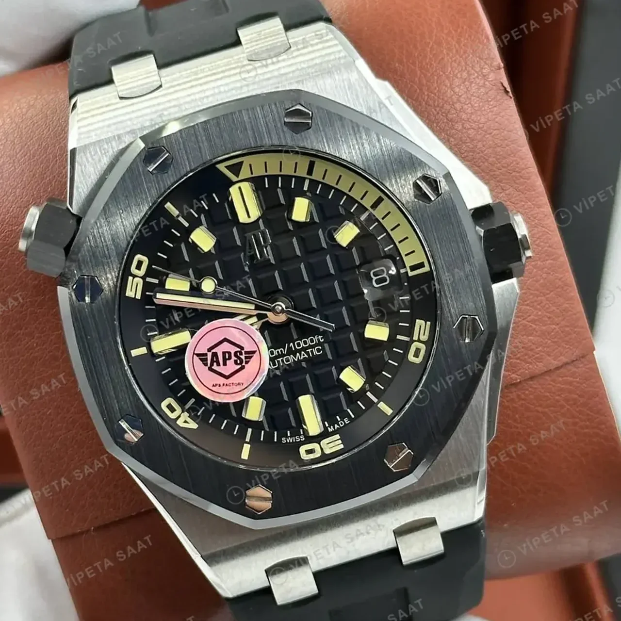 Audemars Piguet 26470ST Sarı Kadranlı Kronograf Kauçuk II Super Clone ETA Saat kırp kapak