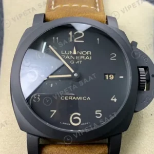 Panerai 44 mm PAM01361 Luminor Gmt Ceramica Siyah Kadran Seramik Kasa Kahverengi Deri Kordon Super Clone ETA Saat kırp kapak