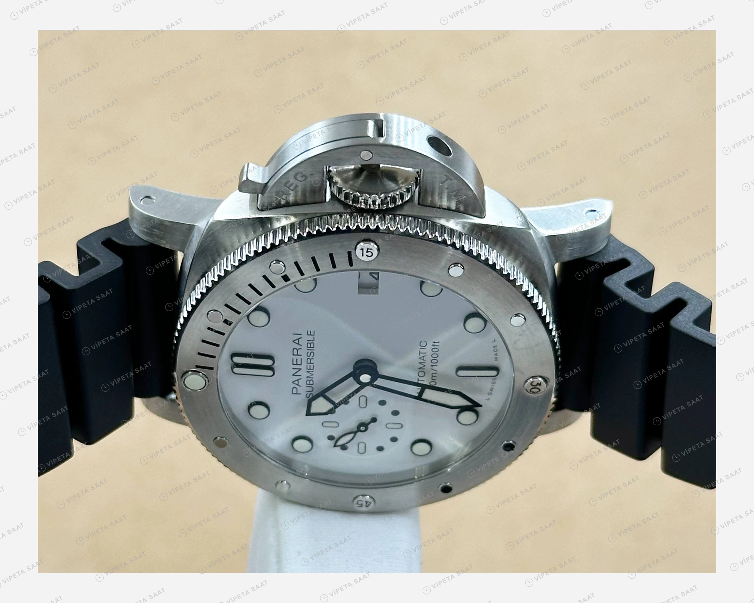 Panerai 42 mm PAM01222 Submersible Beyaz Kadran Klasik Super Clone ETA Eta Saat detay 3
