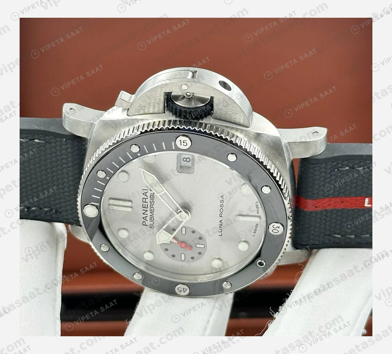 Panerai 42 mm PAM01222 Submersible Gri Kadran Nato Super Clone ETA Eta Saat detay 3