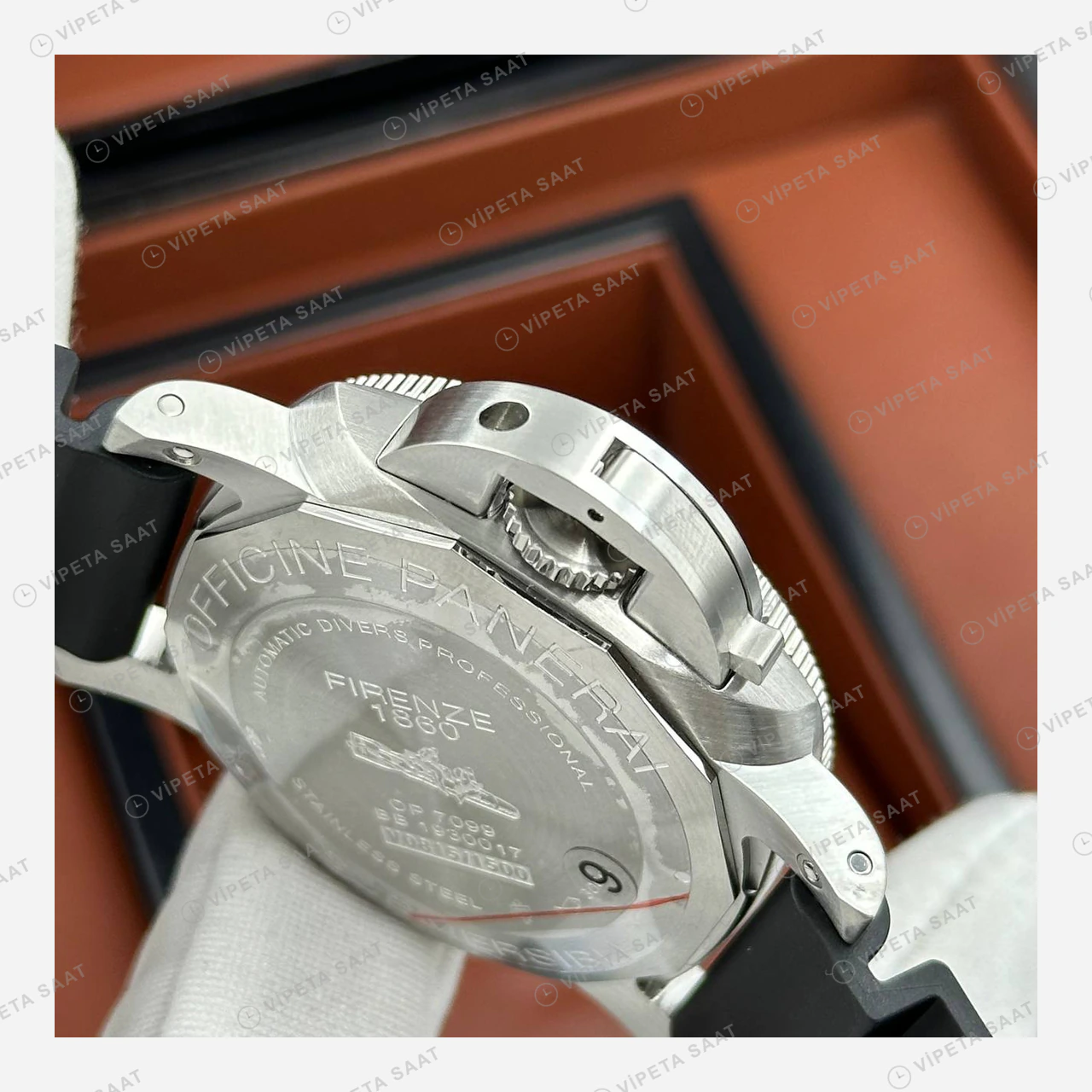 Panerai 42 mm PAM01222 Submersible Siyah Kadran Kauçuk Super Clone ETA Eta Saat detay 5