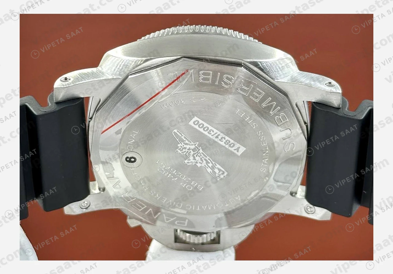 Panerai 42 mm PAM01222 Submersible Siyah Kadran Kauçuk Zarif Super Clone ETA Eta Saat detay 4