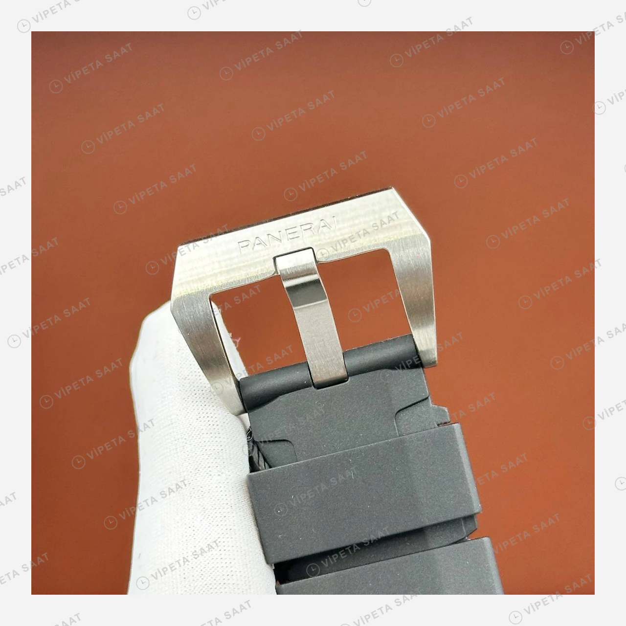 Panerai 42 mm PAM01222 Submersible Titanyum Beyaz Kadran Zarif Super Clone ETA Eta Saat detay 3