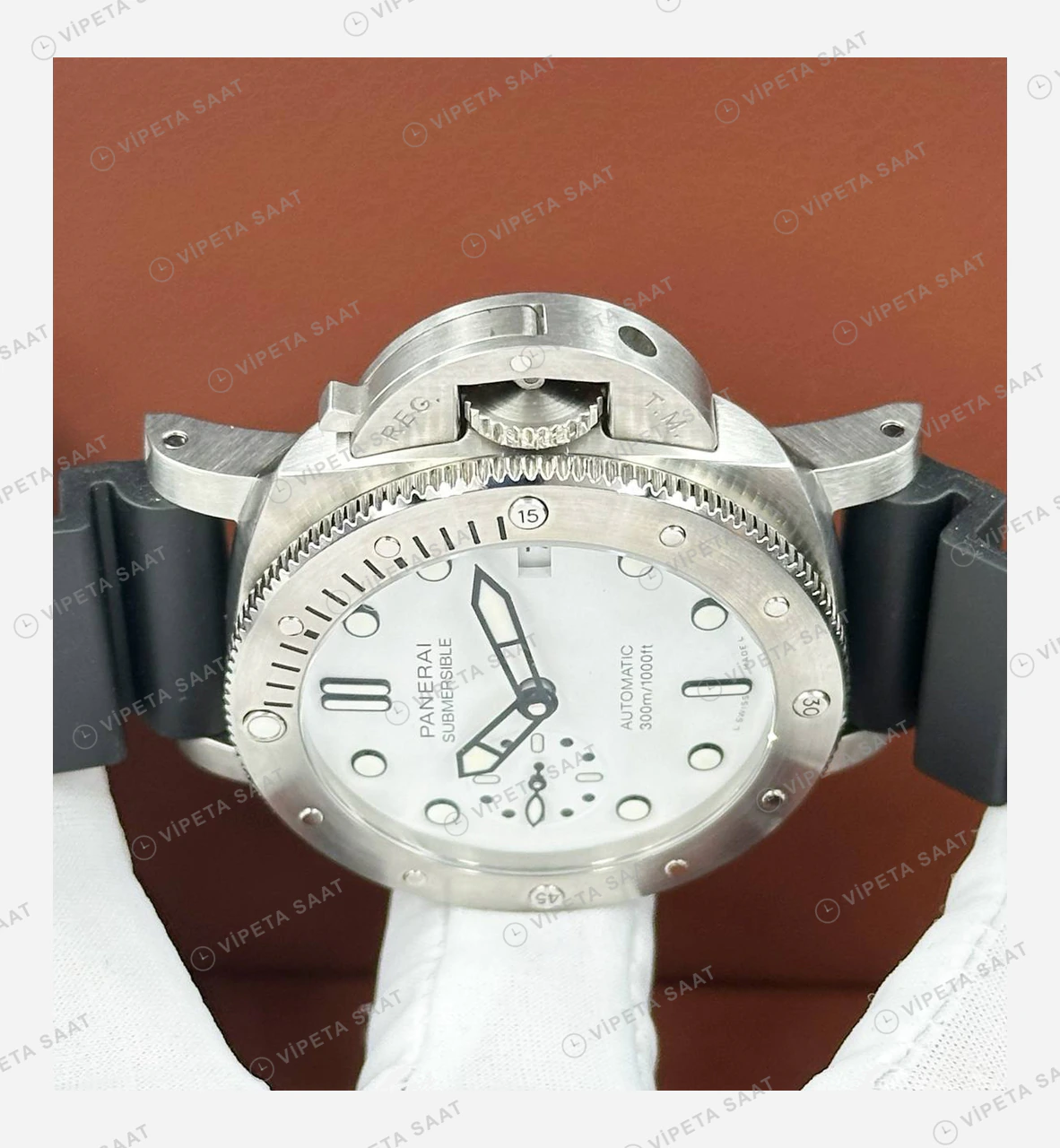 Panerai 42 mm PAM01222 Submersible Titanyum Beyaz Kadran Zarif Super Clone ETA Eta Saat detay 4