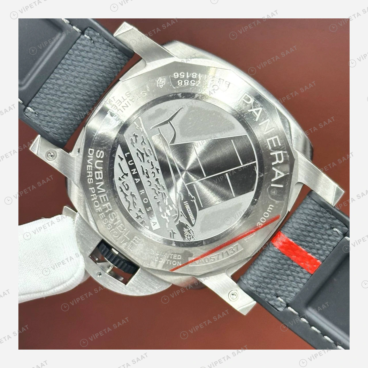 Panerai 42 mm PAM01222 Submersible Titanyum Siyah Kadran Klasik Super Clone ETA Eta Saat detay 6