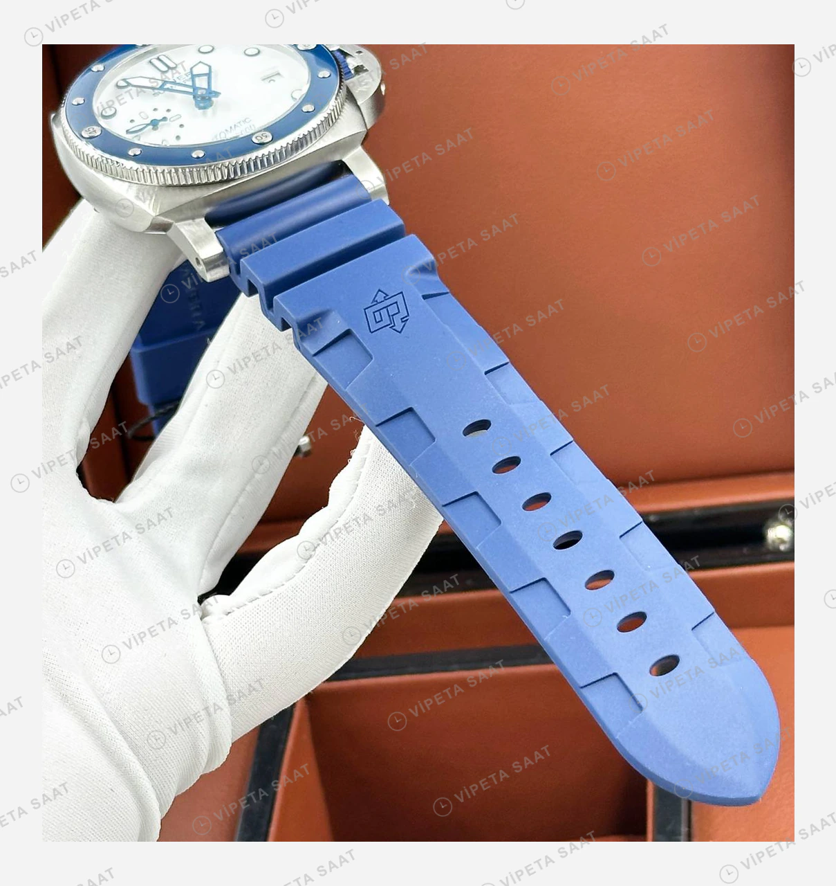 Panerai 42 mm PAM01664 Submersible Mavi Kadran Mavi Bezel Super Clone ETA Eta Saat detay 4