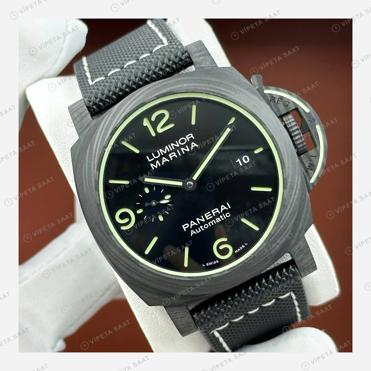 Panerai 44 mm PAM01226 Luminor Marina Karbon Yeşil Kadran Klasik Super Clone ETA Eta Saat detay 6