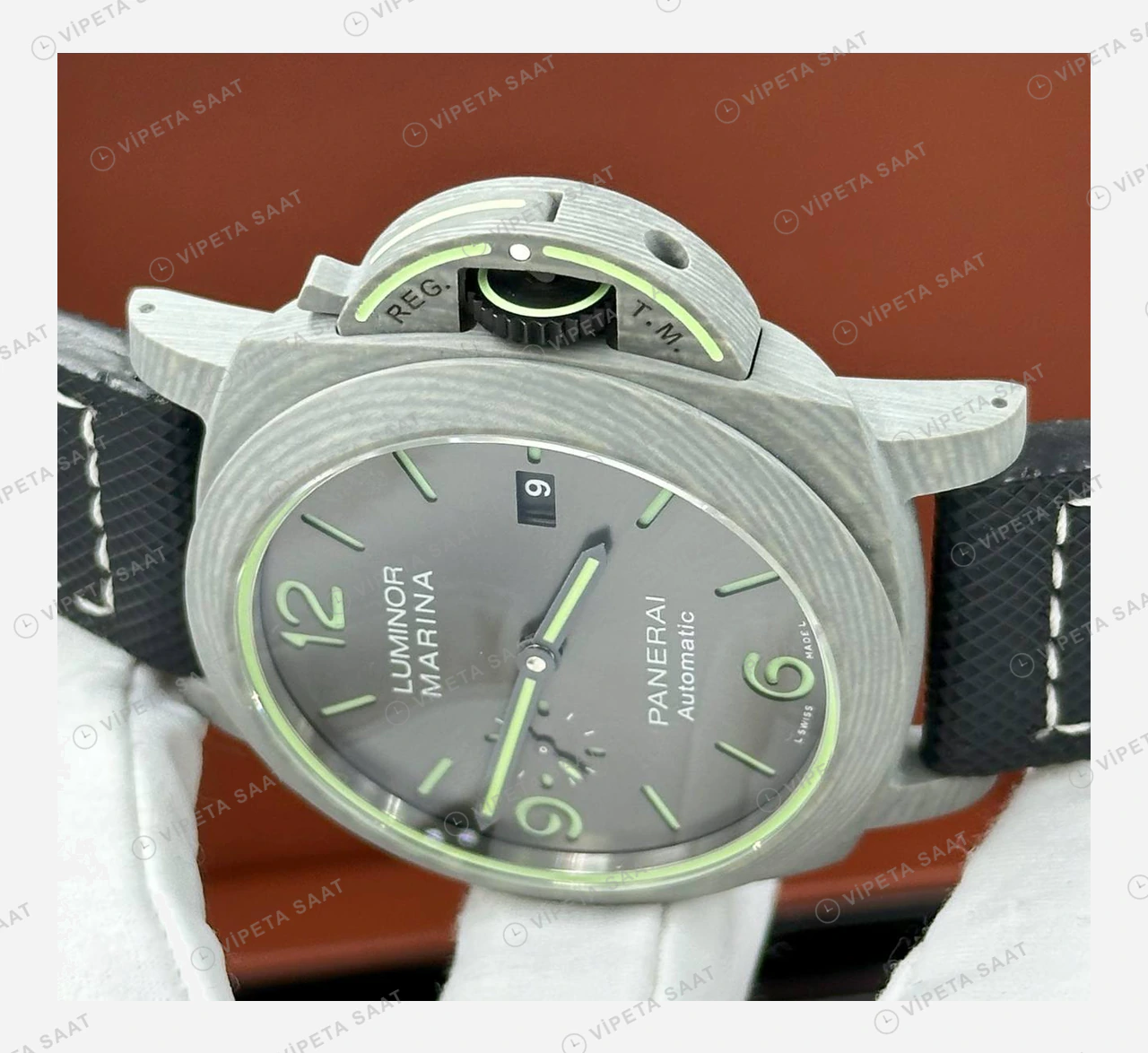 Panerai 44 mm PAM01226 Luminor Marina Karbon Yeşil Kadran Super Clone ETA Eta Saat detay 4