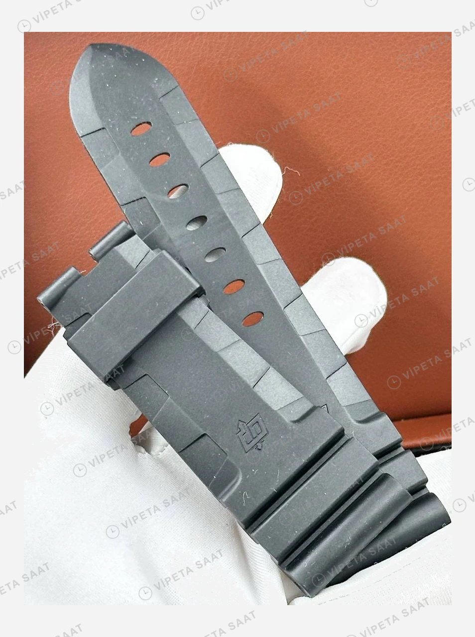 Panerai 44 mm PAM01312 Luminor Marina Siyah Kadran Usta 4 Super Clone ETA Eta Saat karşıdan görünüm