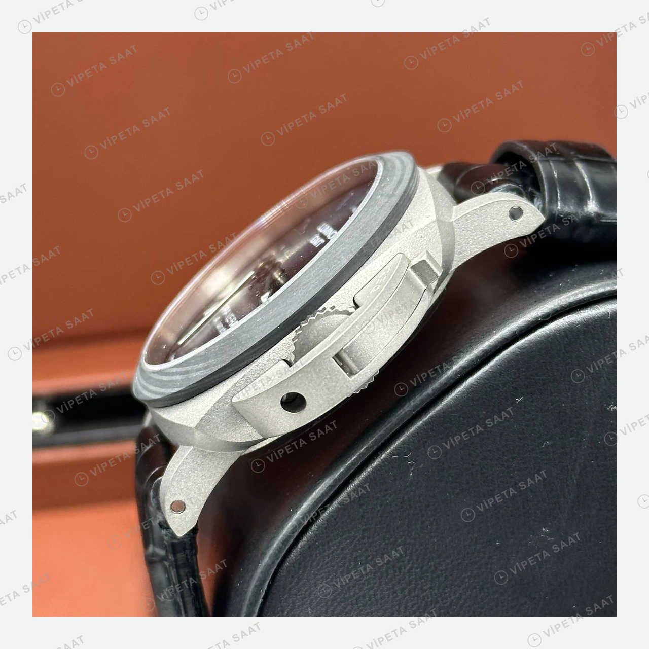 Panerai 44 mm PAM01314 Luminor Mavi Kadran Deri Kordon Super Clone ETA Eta Saat detay 5