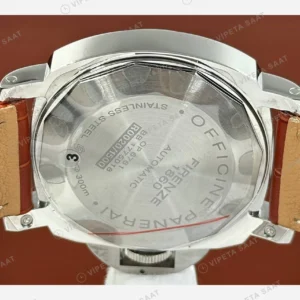 Panerai 44 mm PAM01361 Luminor GMT Siyah Kadran Deri Super Clone ETA Eta Saat karşıdan görünüm