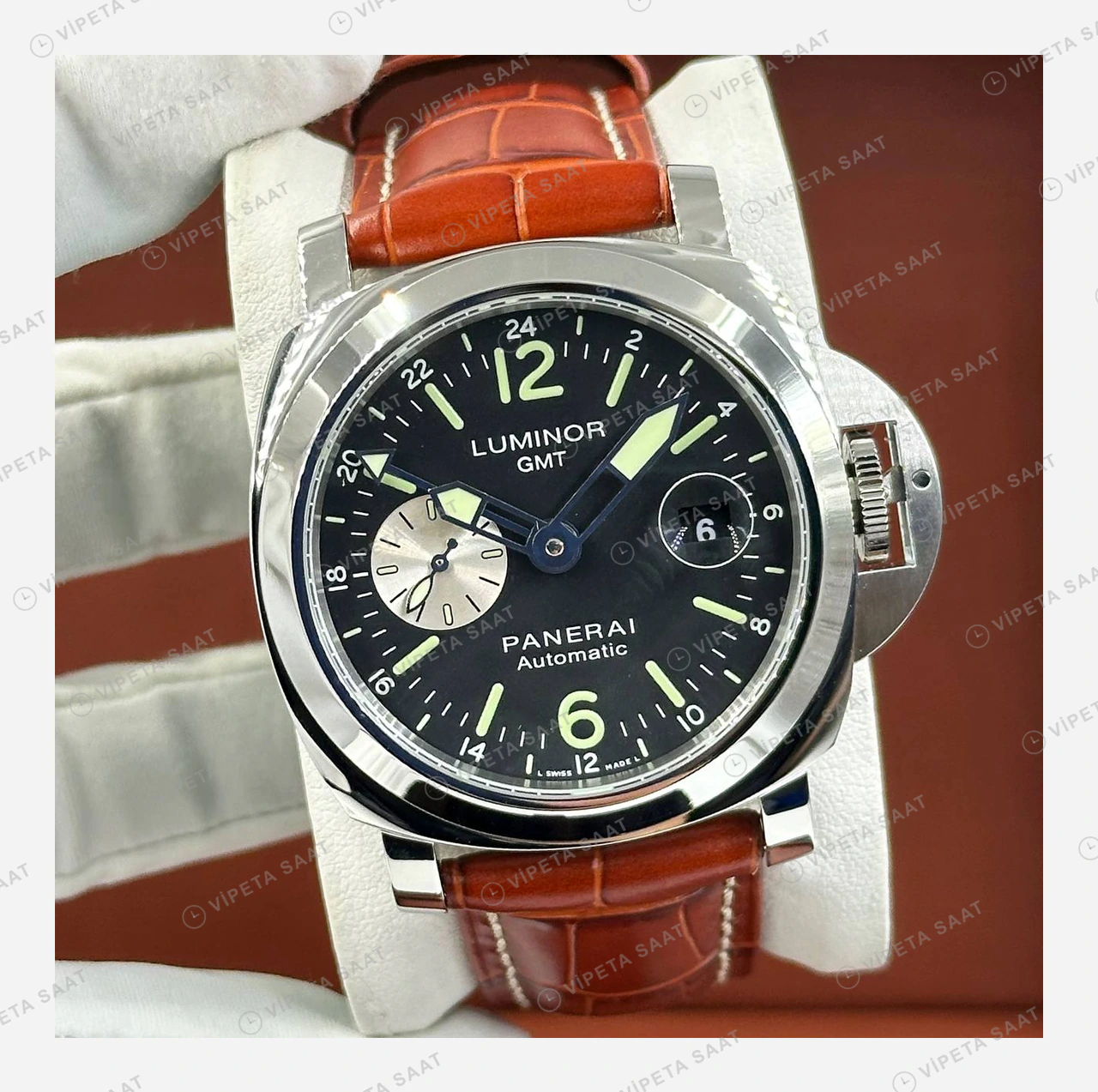 Panerai 44 mm PAM01361 Luminor GMT Siyah Kadran Deri Super Clone ETA Eta Saat detay 6