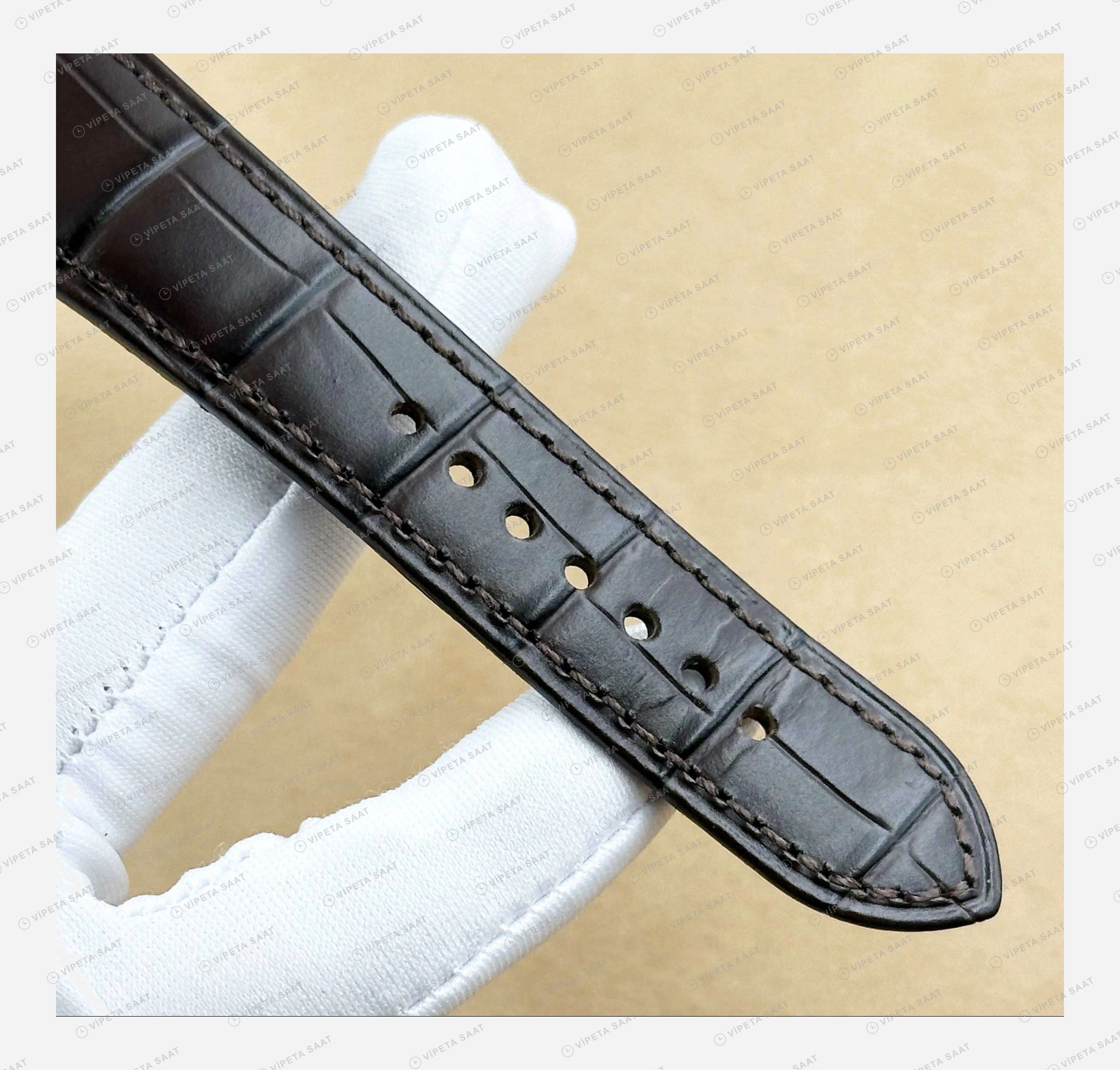 Panerai 45 mm PAM01294 Radiomir Beyaz Kadran Super Clone ETA Eta Saat karşıdan görünüm