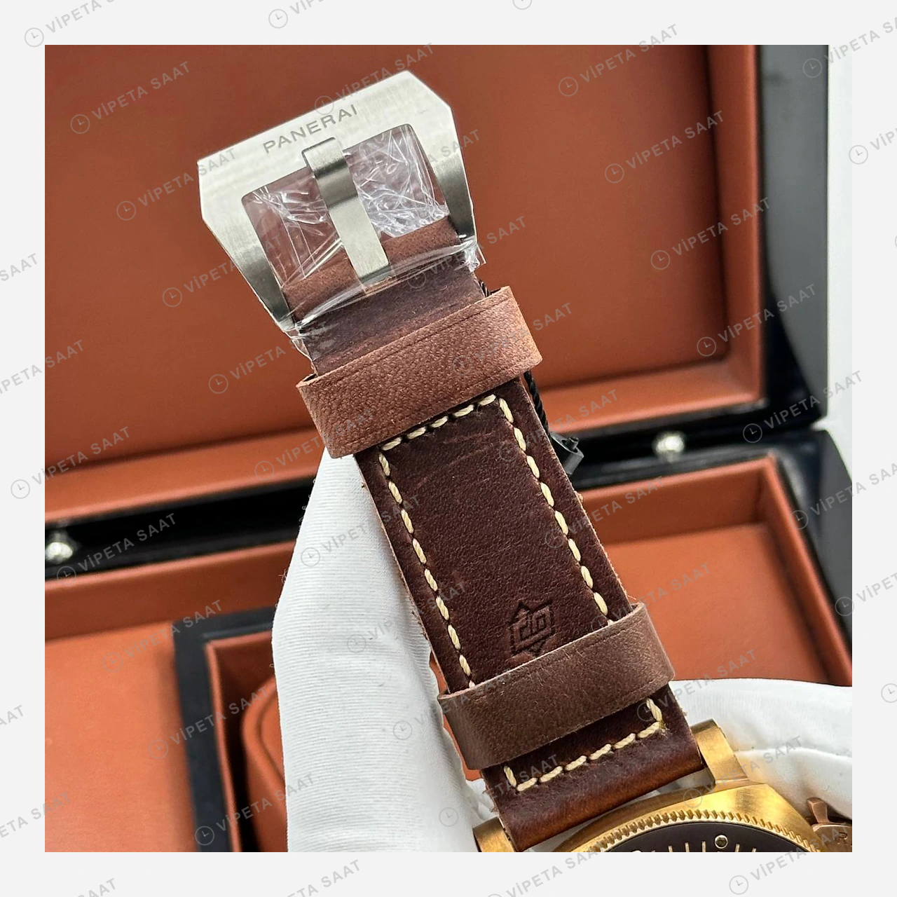 Panerai 45 mm PAM01294 Radiomir Bronzo Siyah Kadran Super Clone ETA Eta Saat detay 4