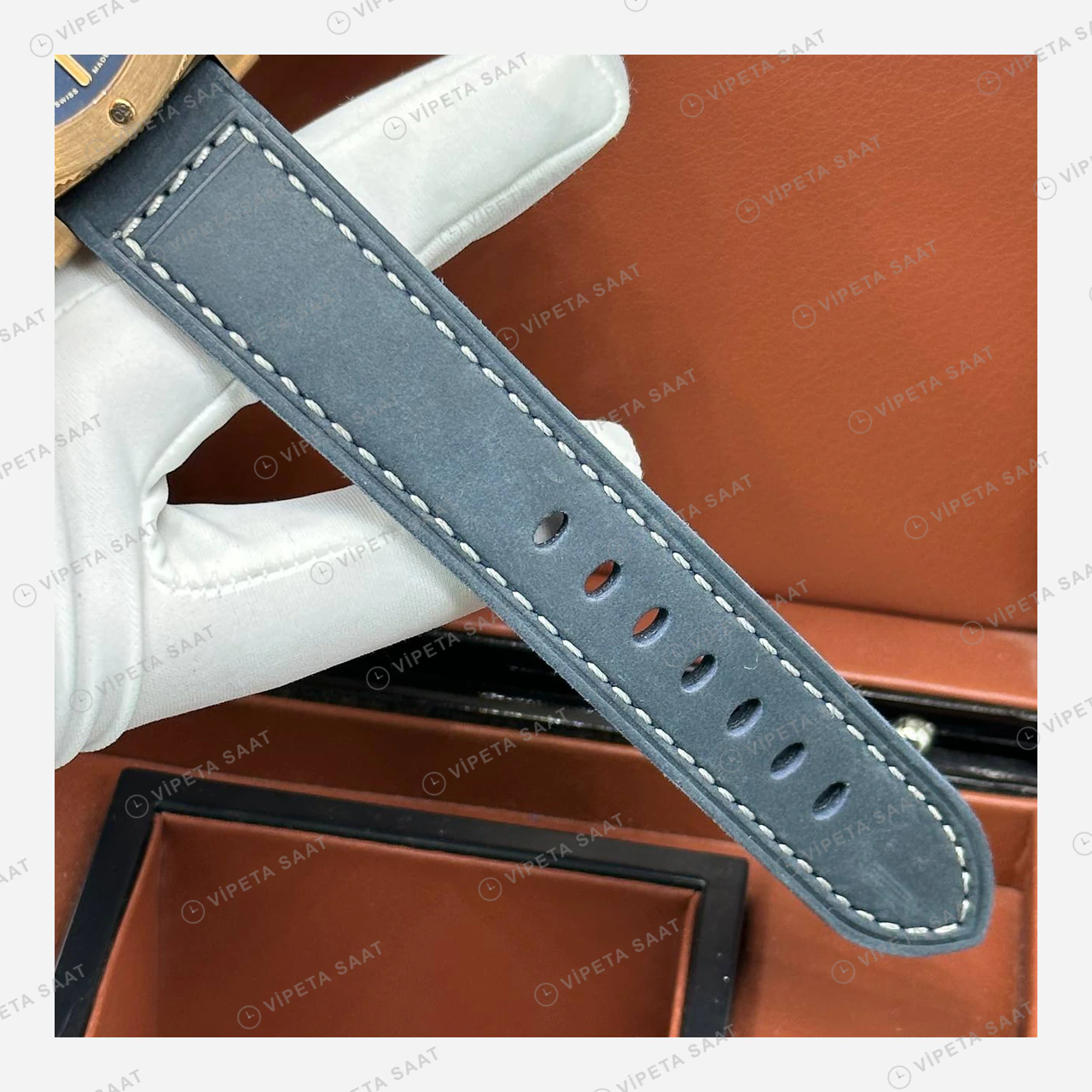 Panerai 47 mm PAM01074 Submersible Bronzo Mavi Kadran Super Clone ETA Eta Saat detay 6