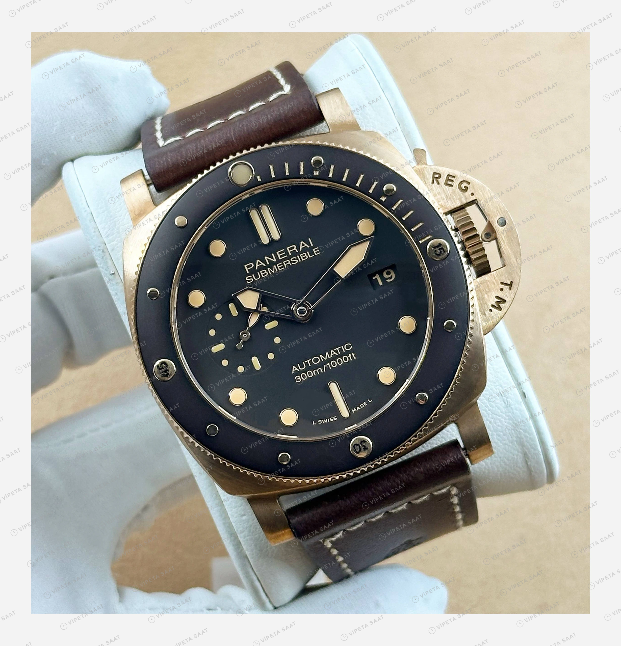 Panerai 47 mm PAM01074 Submersible Bronzo Siyah Kadran Deniz Super Clone ETA Eta Saat detay 5