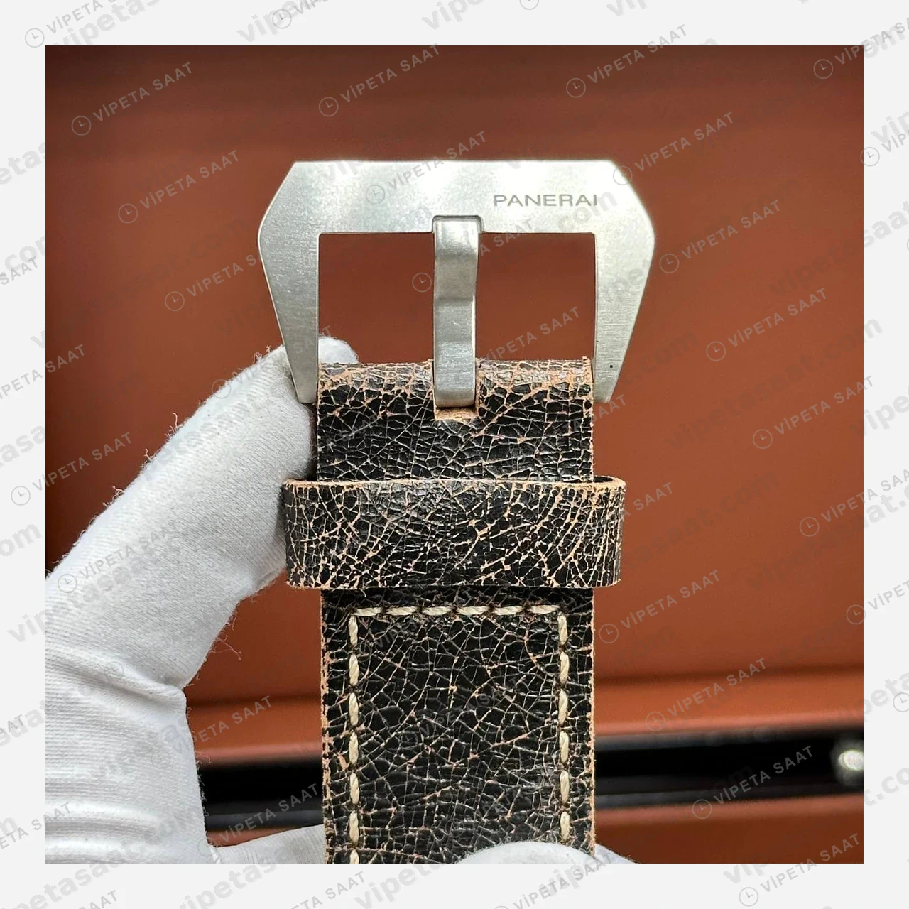Panerai 47 mm PAM01074 Submersible Bronzo Yeşil Kadran Zarif Super Clone ETA Eta Saat detay 6