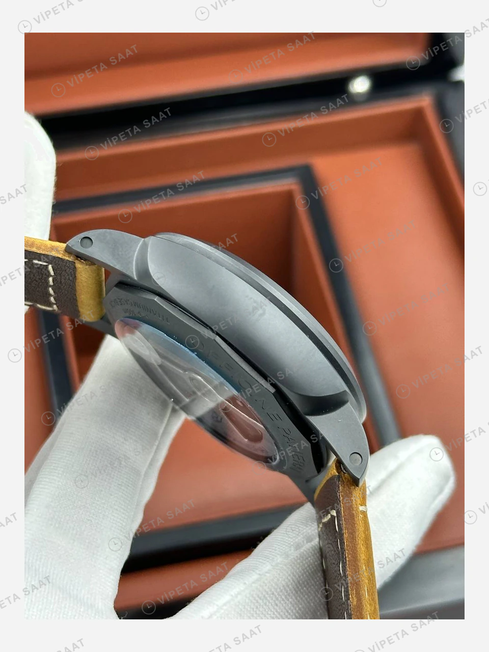 Panerai 47 mm PAM01616 Luminor Karbon Siyah Kadran Deri Super Clone ETA Eta Saat karşıdan görünüm