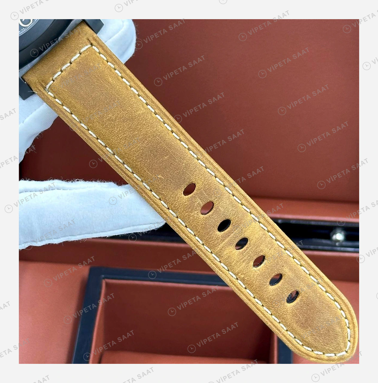 Panerai 47 mm PAM01616 Luminor Marina Karbon Siyah Kadran Super Clone ETA Eta Saat detay 4