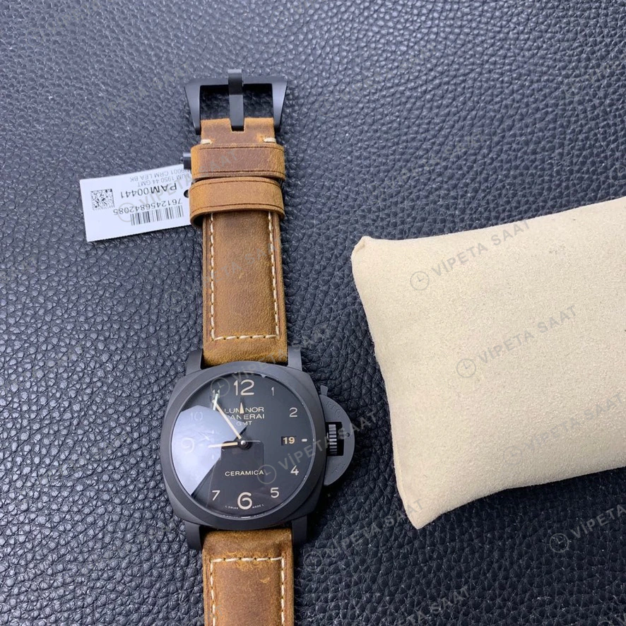 Panerai Luminor GMT Ceramica Siyah Kadran Seramik Kasa Kahverengi Deri Kordon Super Clone Eta Eta Saat detay 6