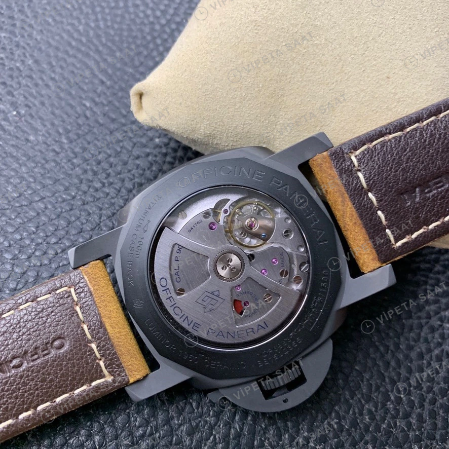 Panerai Luminor GMT Ceramica Siyah Kadran Seramik Kasa Kahverengi Deri Kordon Super Clone Eta Eta Saat detay 8