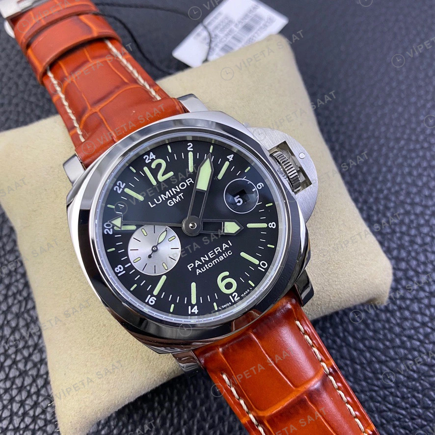 Panerai Luminor GMT Siyah Kadran Celik Kasa Kahverengi Deri Super Clone Eta Saat görünüm 6