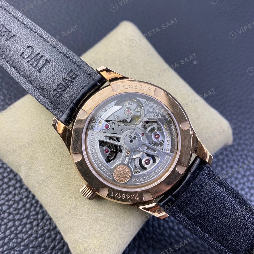 Panerai Luminor GMT Siyah Kadran Seramik Kasa Siyah Kaucuk Kordon Super Clone Eta Eta Saat detay 10