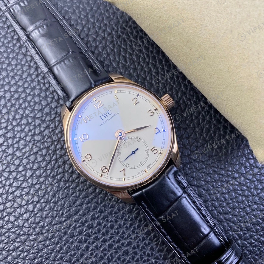 Panerai Luminor GMT Siyah Kadran Seramik Kasa Siyah Kaucuk Kordon Super Clone Eta Eta Saat detay 6