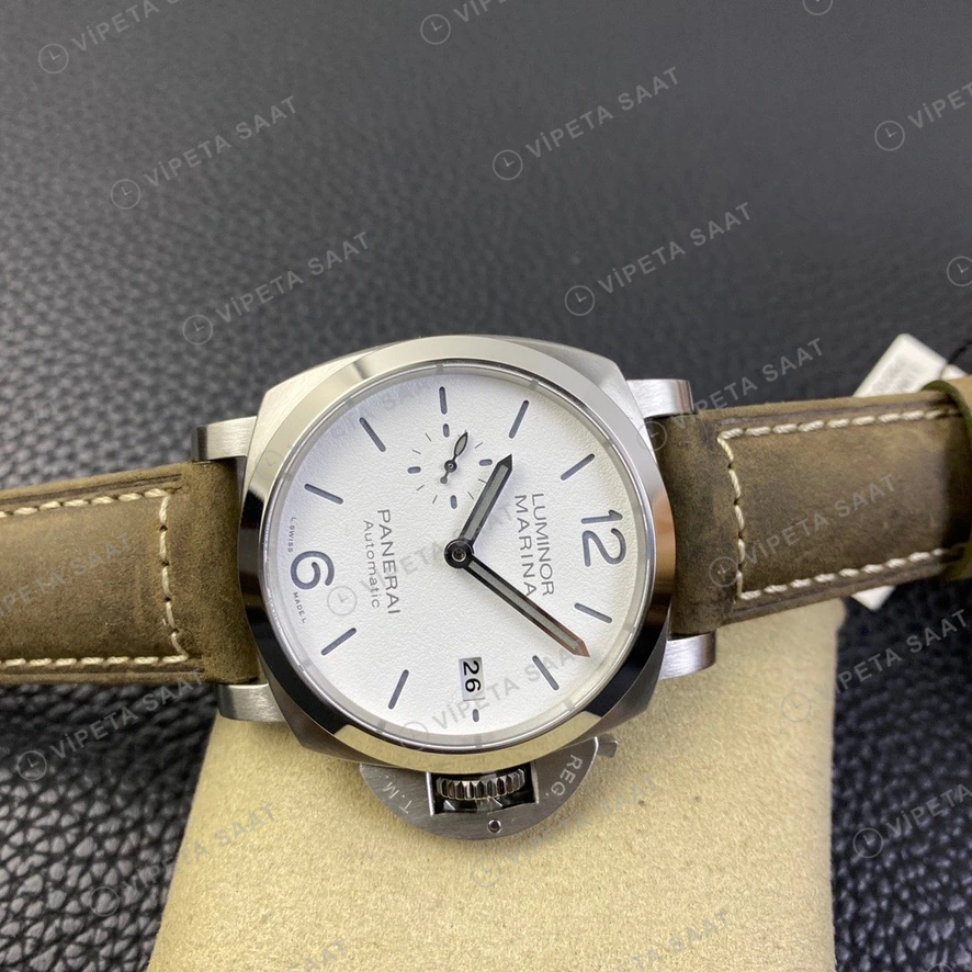 Panerai Luminor Marina Beyaz Kadran Kahverengi Deri Kordon Super Clone Eta Eta Saat detay 3