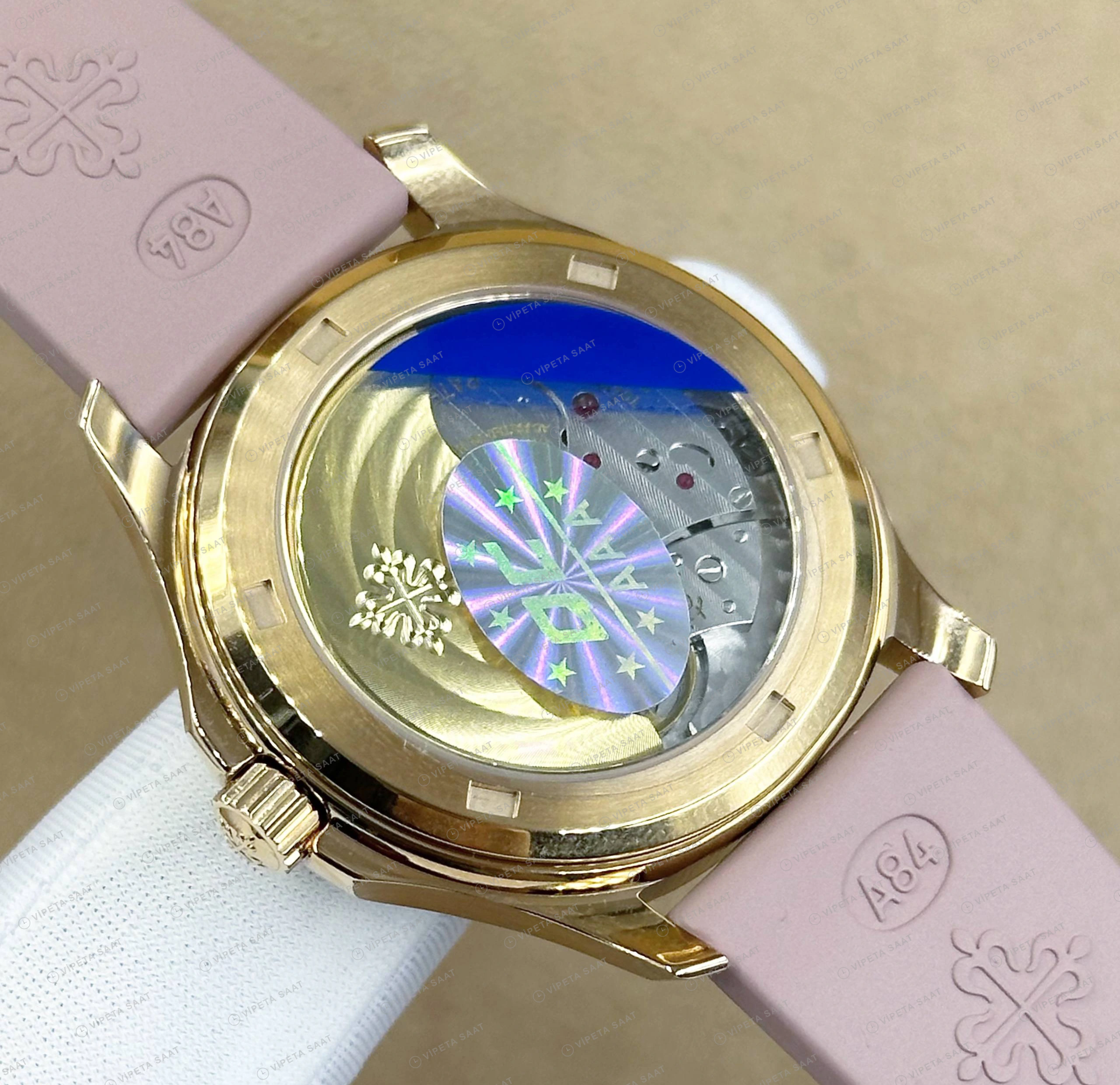 Patek Philippe 38.8 mm Aquanaut Luce Krem Kadran Elmas Taşlı Pembe Kauçuk Super Clone ETA Eta Saat detay 5