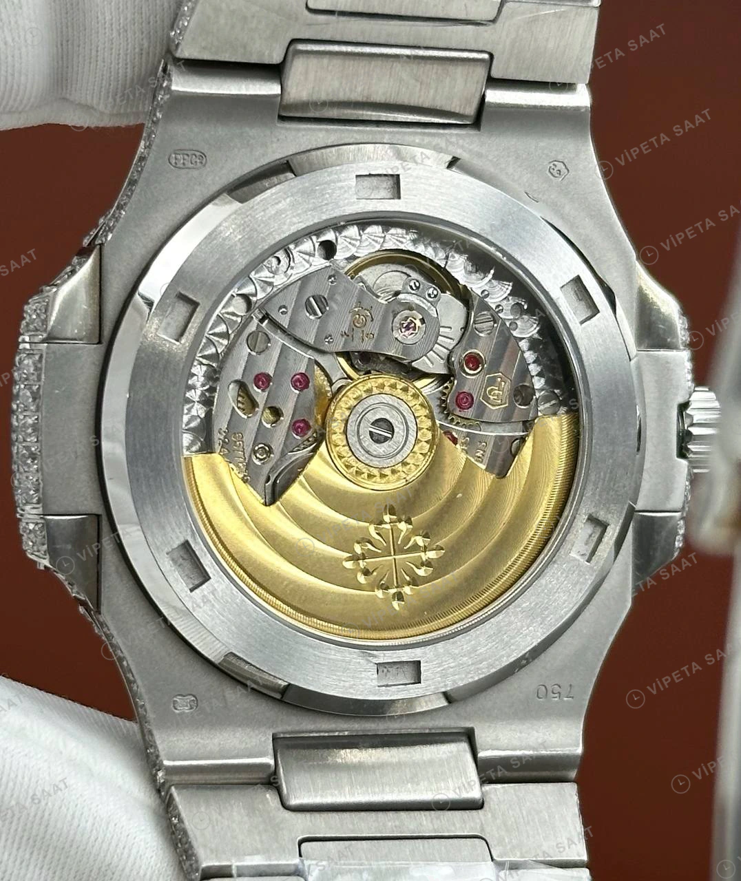 Patek Philippe 40 mm Nautilus Beyaz Elmas Taşlı Full Pave Parlak Super Clone ETA Eta Saat detay 3