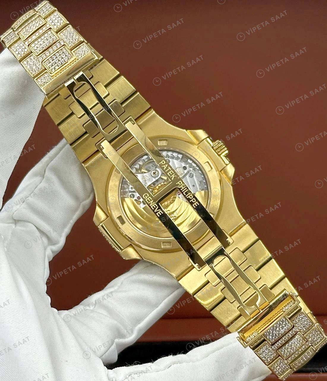 Patek Philippe 40 mm Nautilus Sarı Altın Elmas Taşlı Full Pave Super Clone ETA Eta Saat detay 4