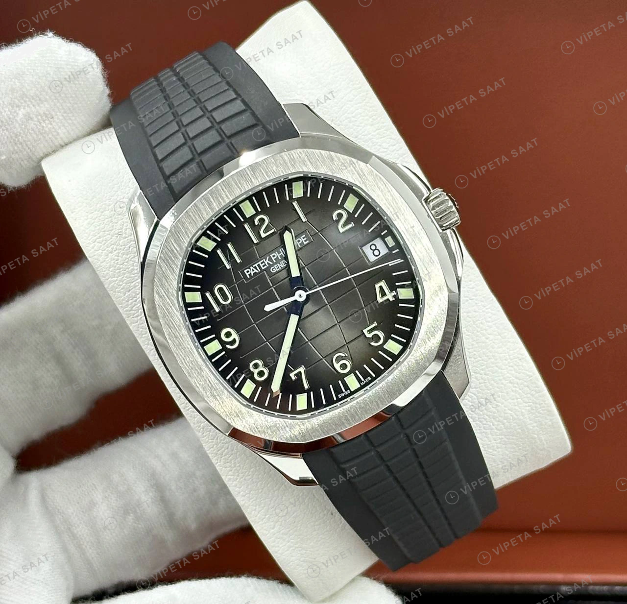 Patek Philippe 40.8 mm Aquanaut Siyah Kadran Kauçuk Düz Klasik Super Clone ETA Eta Saat detay 6