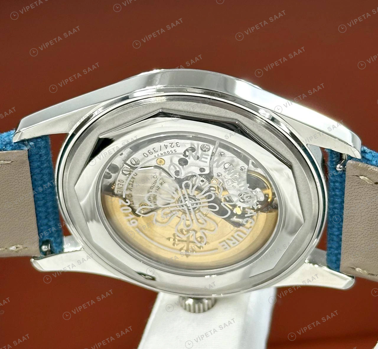 Patek Philippe 40.8 mm Aquanaut Yeşil Kadran Mavi Süet Kordon Super Clone ETA Eta Saat detay 4