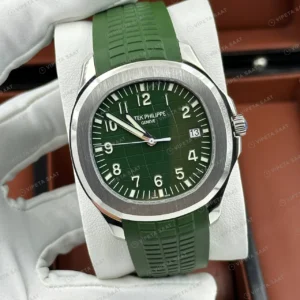 Patek Philippe Aquanaut 5167 40 mm Yeşil Kadran Kauçuk Super Clone ETA Eta Saat karşıdan görünüm