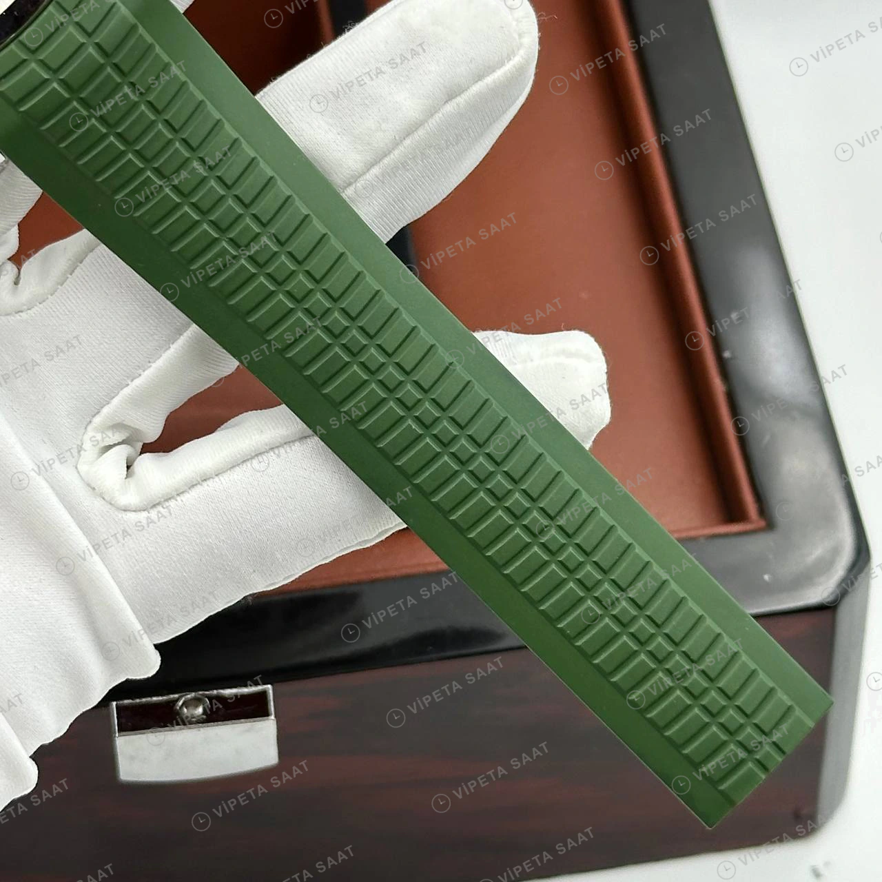 Patek Philippe Aquanaut 5167 40 mm Yeşil Kadran Kauçuk Super Clone ETA Eta Saat detay 5