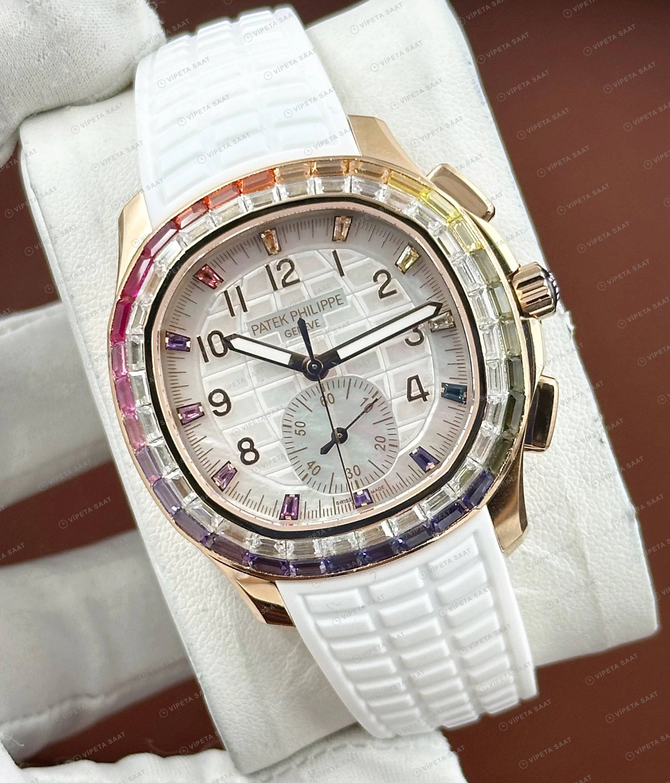 Patek Philippe Aquanaut 5968 42.2 mm Rose Beyaz Kronograf Beyaz Kauçuk Super Clone ETA Eta Saat detay 5