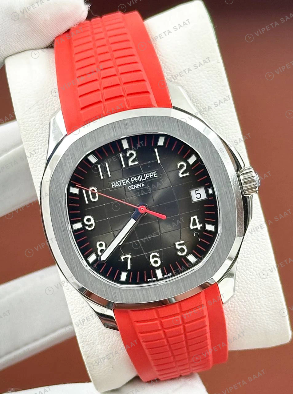 Patek Philippe Aquanaut 5968 42.2 mm Siyah Kronograf Kırmızı Kauçuk Super Clone ETA Eta Saat detay 5