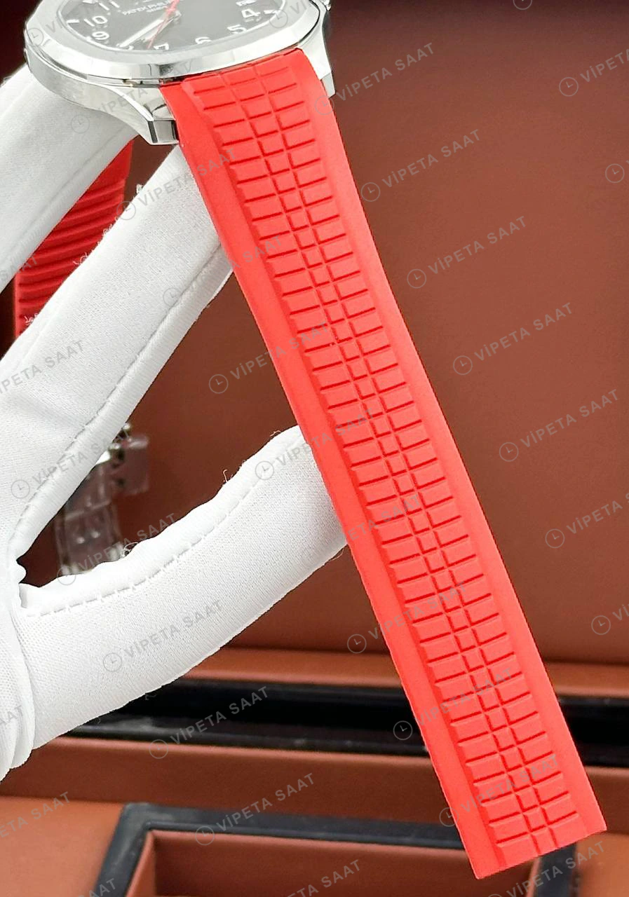 Patek Philippe Aquanaut 5968 42.2 mm Siyah Kronograf Kırmızı Kauçuk Super Clone ETA Eta Saat detay 6