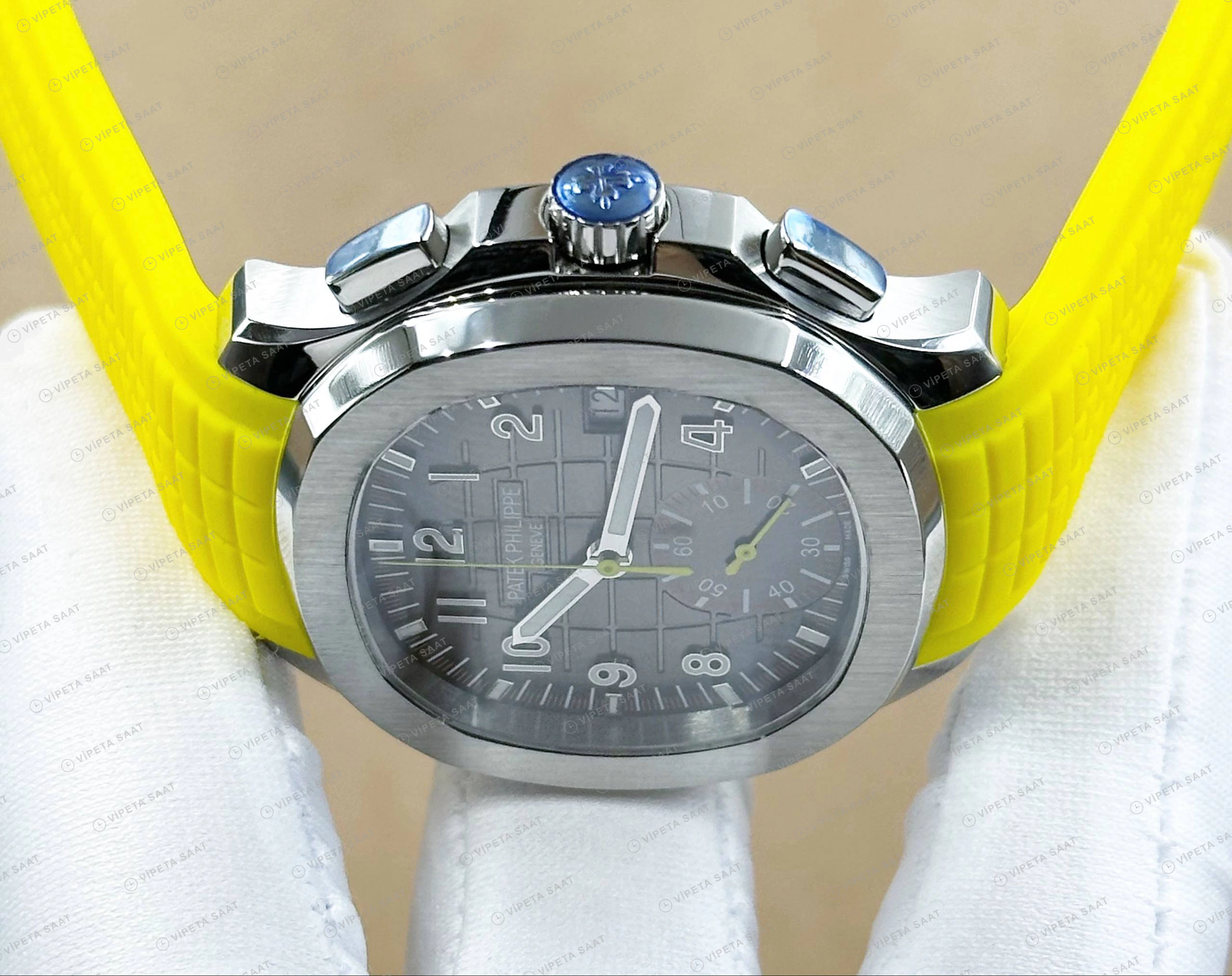 Patek Philippe Aquanaut 5968 42.2 mm Siyah Kronograf Sarı Kauçuk Parlak Super Clone ETA Eta Saat detay 3