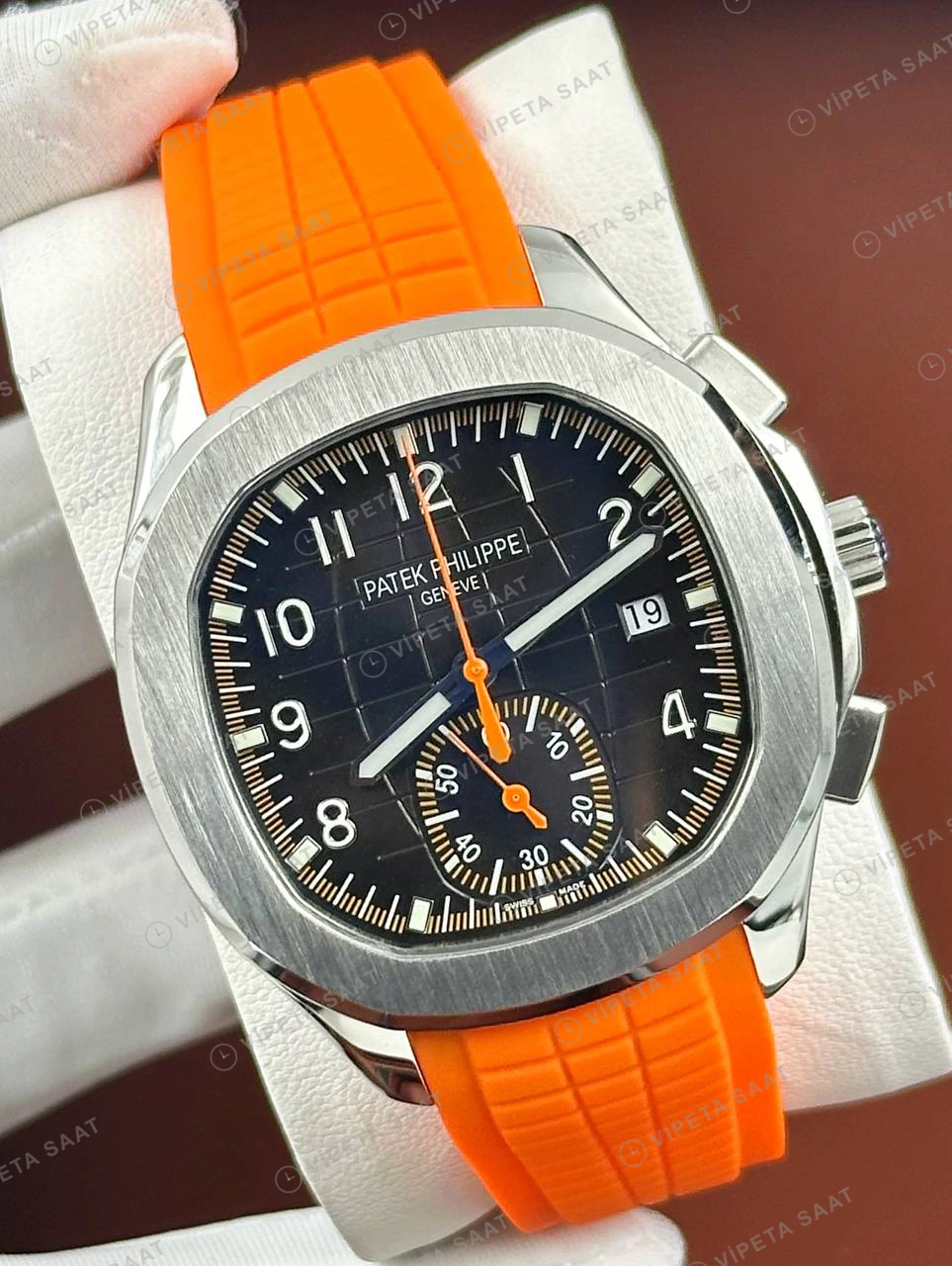 Patek Philippe Aquanaut 5968 42.2 mm Siyah Kronograf Turuncu Kauçuk Parlak Super Clone ETA Eta Saat detay 5