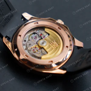 Patek Philippe Aquanaut Rose Kasa Siyah Kadran Baget Bezel Siyah Kaucuk Kordon Super Clone Eta Eta Saat karşıdan görünüm