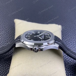 Patek Philippe Aquanaut Siyah Kadran Celik Kasa Kaucuk Kordon Super Clone Eta Eta Saat karşıdan görünüm