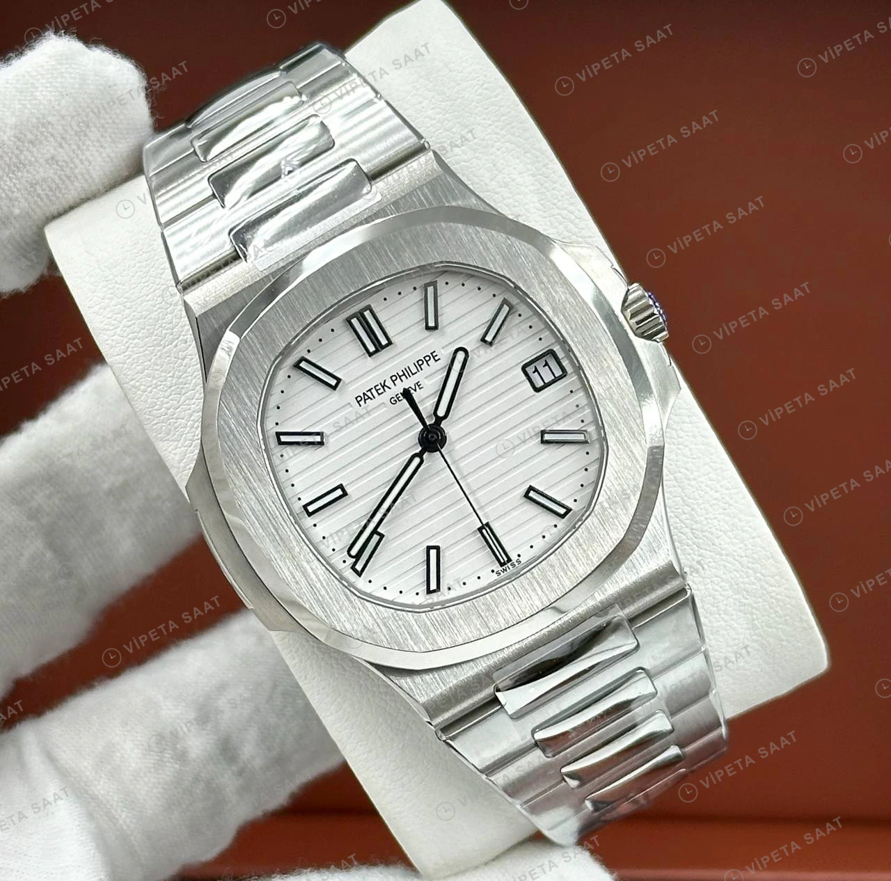 Patek Philippe Nautilus 5711 40 mm Beyaz Kadran Çelik Super Clone ETA Eta Saat detay 5