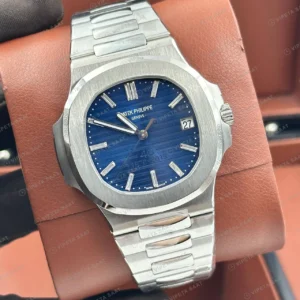 Patek Philippe Nautilus 5711 40 mm Mavi Kadran Çelik Parlak Super Clone ETA Eta Saat yan görünüm