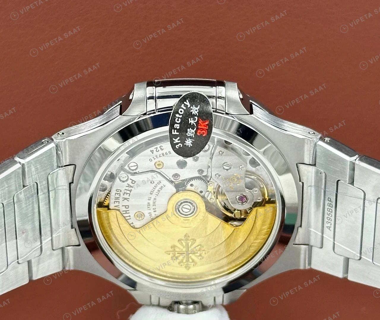 Patek Philippe Nautilus 5711 40 mm Mavi Kadran Lacivert Çelik Super Clone ETA Eta Saat detay 3