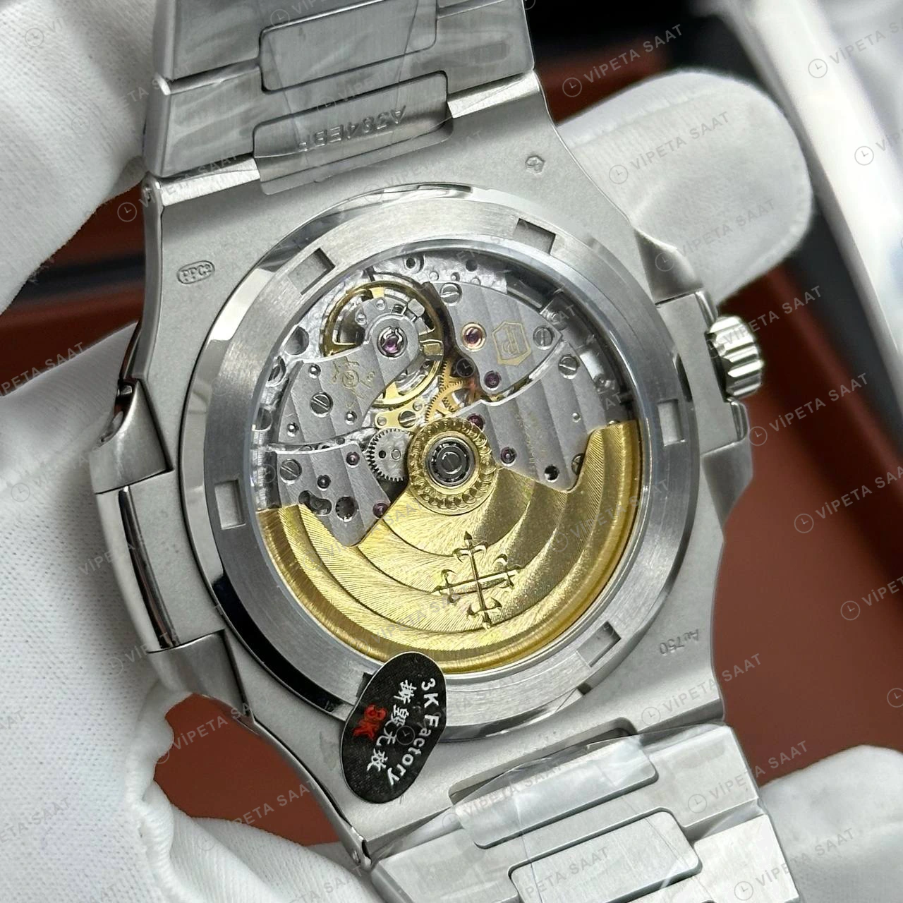Patek Philippe Nautilus 5711 40 mm Mavi Kadran Taşlı Bezel Çelik Super Clone ETA Eta Saat detay 4