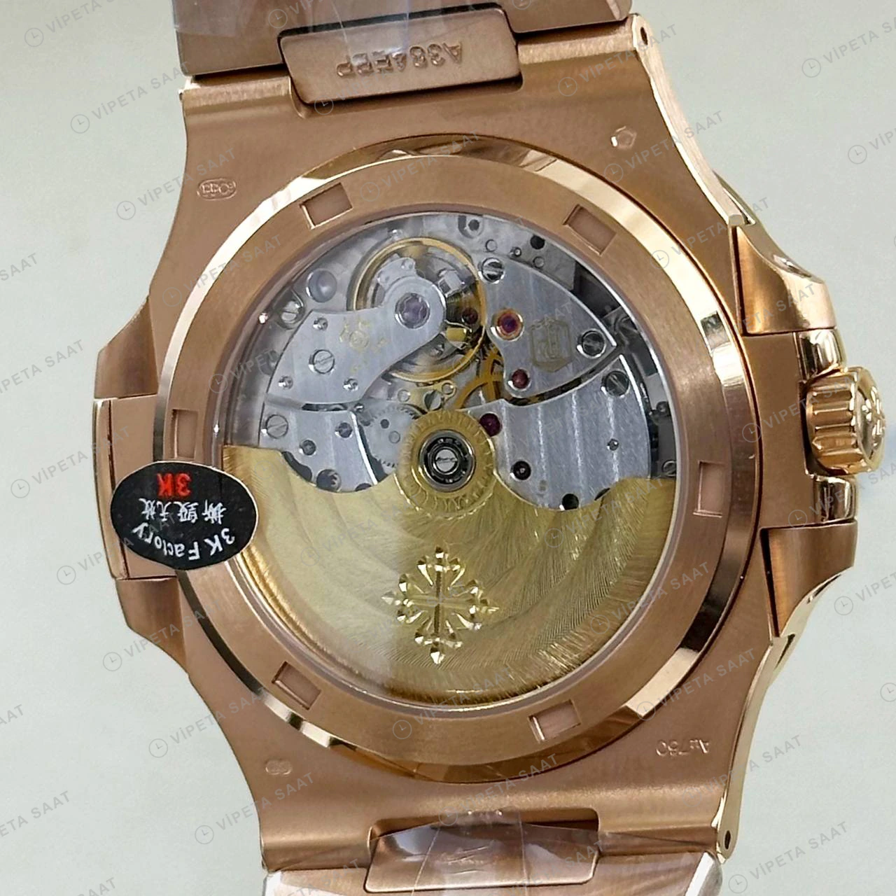 Patek Philippe Nautilus 5711 40 mm Rose Gold Kahve Kadran Bileklik Super Clone ETA Eta Saat detay 3