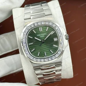 Patek Philippe Nautilus 5711 40 mm Yeşil Kadran Baget Taşlı Super Clone ETA Eta Saat karşıdan görünüm