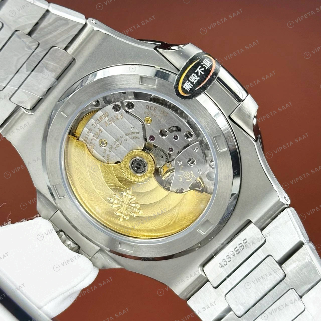 Patek Philippe Nautilus 5711 40 mm Yeşil Kadran Dokulu Çelik Bileklik Super Clone ETA Eta Saat detay 5